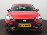 Occasion Seat Leon Business 2022 Rood Hatchback