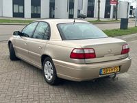 tweedehands Opel Omega 2.2i-16V Elegance Automaat!! 153DKM!! Youngtimer!!