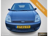 tweedehands Ford Fiesta 1.3 NIEUWE APK! GROOT ONDERHOUD LAGE KM! ZUINIG