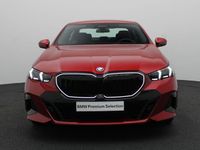 Occasion BMW 550e M Sport 489 PK (359 kW) 2025 Rood (metallic) Sedan