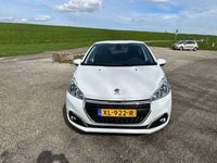 tweedehands Peugeot 208 1.2 PureT. Signature