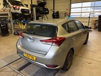 Occasion Toyota Auris Hybrid Business Edition 136 PK (100 kW) 2016 Grijs Hatchback