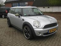 tweedehands Mini One Clubman 1.4 Pepper keurig nette goed onderhouden auto inclusief lichtmetalen winterwielenset!