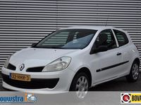 Occasion Renault Clio II 75 PK (55 kW) 2008 Wit Hatchback