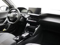 tweedehands Peugeot e-2008 EV GT 54 kWh | lichtmetalen Velgen | Voor/achter Camera | Dodehoekdetectie | LED | Stoelverwarming | Cruise Control | Navigatie |