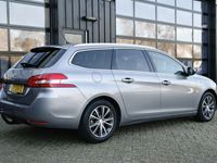 tweedehands Peugeot 308 SW 1.2 PureTech Style Automaat / NL-Auto / Cruise / Trekhaak