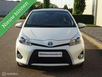 tweedehands Toyota Yaris 1.5 Full Hybrid Aut, Pano, Half leder, Dealer