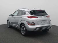tweedehands Hyundai Kona EV Pure 64 kWh | Meerdere nieuw uit voorraad leverbaar | Navigatie | Parkeersensoren | Achteruitrijcamera |