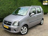 Occasion Opel Agila 80 PK (58 kW) 2004 Paars Hatchback