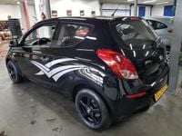 tweedehands Hyundai i20 1200i 16V 3 DEURS AIRCO LM VELGEN