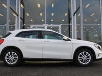 tweedehands Mercedes GLA200 Ambition / Clima / Panoramadak / Camera / Stoelver