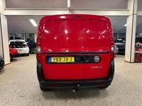 Occasion Fiat Doblò 95 PK (69 kW) 2010 Rood MPV