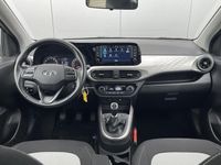 tweedehands Hyundai i10 1.0 Premium / Navigatie / Achteruitrij Camera / Airco / Lage KM Stand / Climate Control /