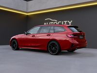 Occasion BMW 330 Sport Line 291 PK (214 kW) 2020 Rood Stationwagen