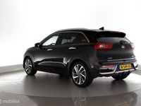 tweedehands Kia Niro 1.6 GDi Hybrid Executive trekhaak|led|leer|cam|nav|acc|ecc|lmv18