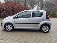 Occasion Peugeot 107 68 PK (50 kW) 2013 Grijs Hatchback