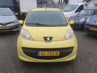 Occasion Peugeot 107 68 PK (50 kW) 2005 Geel Hatchback