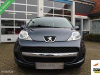Occasion Peugeot 107 68 PK (50 kW) 2011 Grijs (metallic) Hatchback