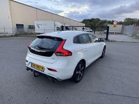 Occasion Volvo V40 190 PK (139 kW) 2018 Wit Stationwagen