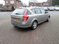 tweedehands Kia Ceed Sporty Wagon 1e eigenaar 1.6 CRDI X-TRA airco - navigatie