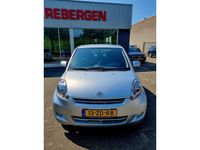 Occasion Daihatsu Sirion 69 PK (50 kW) 2008 Grijs Hatchback