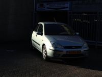 tweedehands Ford Focus 1.6-16V Futura