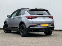 tweedehands Opel Grandland X 1.6 Turbo 225PK Hybrid GS Line Automaat met Navi/C