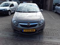 tweedehands Opel Corsa 1.2-16V SELECTION / AIRCO