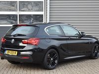 Occasion BMW 118 Executive 136 PK (100 kW) 2019 Zwart Hatchback