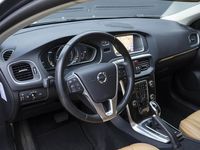 tweedehands Volvo V40 CC T3 automaat Polar+ Luxury | Panoramadak| Premium A