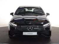 Occasion Mercedes A180 AMG line 136 PK (100 kW) 2025 Zwart Hatchback