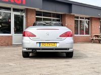 tweedehands Peugeot 307 CC 2.0 140 pk - AUTOMAAT - Leder - Navi