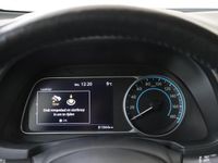 tweedehands Nissan Leaf Tekna 40 kWh | Navigatie | Climate Control | Stoelverwarming | 360 Camera | Parkeersensoren | Cruise Control adaptief | LED Lampen | Lederen bekleding | Licht & Regen Sensor | 17 inch Velgen |