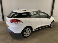 tweedehands Renault Clio IV Estate 1.5 dCi AUTOMAAT 1e eigenaar LED NAVI CRUISE AIRCO