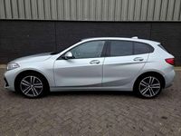 Occasion BMW 118 Sport Line 136 PK (100 kW) 2021 Zilver Hatchback