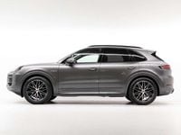 Nieuw Porsche Cayenne Black Edition 470 PK (345 kW) 2025 Grijs SUV