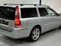 tweedehands Volvo V70 2.5T Summum LEER / XENON / YOUNGTIMER