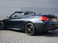 Occasion BMW 220 Executive 2022 Zwart Cabriolet
