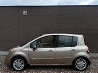 Occasion Renault Modus Initiale 112 PK (82 kW) 2006 Beige MPV