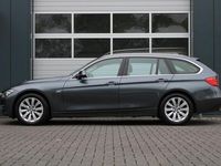 tweedehands BMW 316 3-SERIE Touring i Executive Sport Clima/Cruise/Radio-CD/Bluetooth/Navi/Bi-Xenon/Sportstoelen/PDC/Leder-Stof/17"LM.Velgen