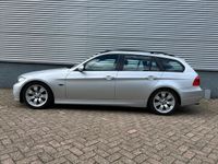 tweedehands BMW 325 3-SERIE Touring i High Executive Automaat / Airco / Trekhaak / NAP / MCC / Gouda
