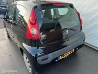 Occasion Peugeot 107 Urban Move 68 PK (50 kW) 2008 Zwart Hatchback