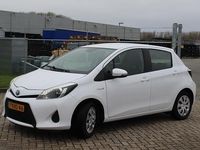 Occasion Toyota Yaris 75 PK (55 kW) 2013 Wit Hatchback