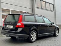 tweedehands Volvo V70 2.0D Limited Edition / Navi / DVD + Koptelefoons /