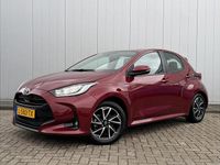 Occasion Toyota Yaris Hybrid 80 PK (58 kW) 2021 Rood Hatchback