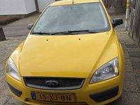 Occasion Ford Focus Trend 101 PK (74 kW) 2007 Geel Stationwagen