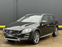 Occasion Volvo V60 CC Summum 150 PK (110 kW) 2017 Zwart Stationwagen