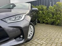 Occasion Toyota Yaris Hybrid Active 92 PK (67 kW) 2021 Grijs Hatchback