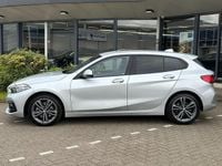 Occasion BMW 118 Executive 140 PK (102 kW) 2020 Grijs (metallic) Hatchback