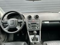 tweedehands Audi A3 1.6 Ambiente Pro Line LEER/CRUISE/CLIMA//OPENDAK/PDC